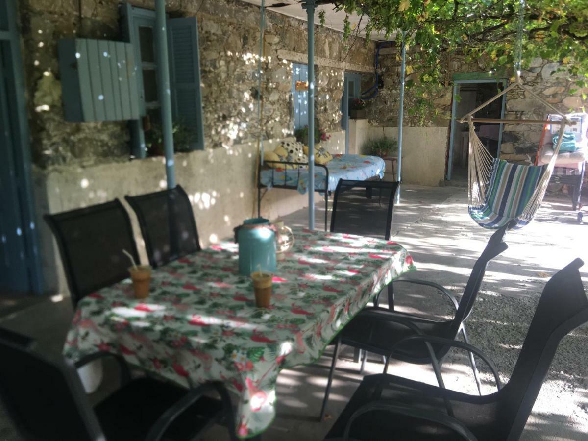 Holiday House 프로드로모스 외부 사진